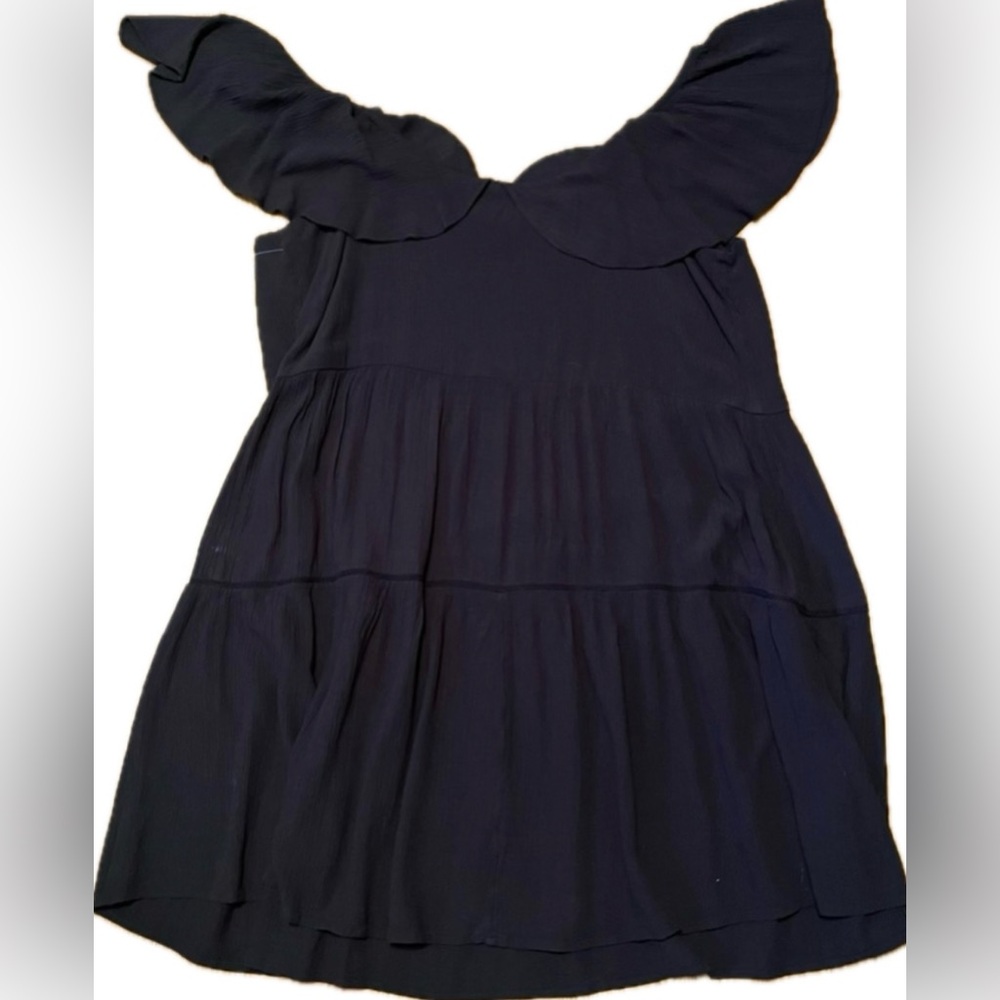 Black flutter sleeve dress with scoop neckline. New with tags. Women’s Size XL - Picture 3 of 8